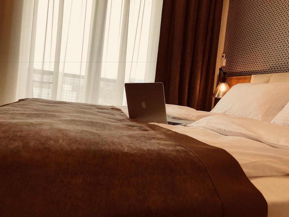 Hotel Amser Tbilisi Buitenkant foto