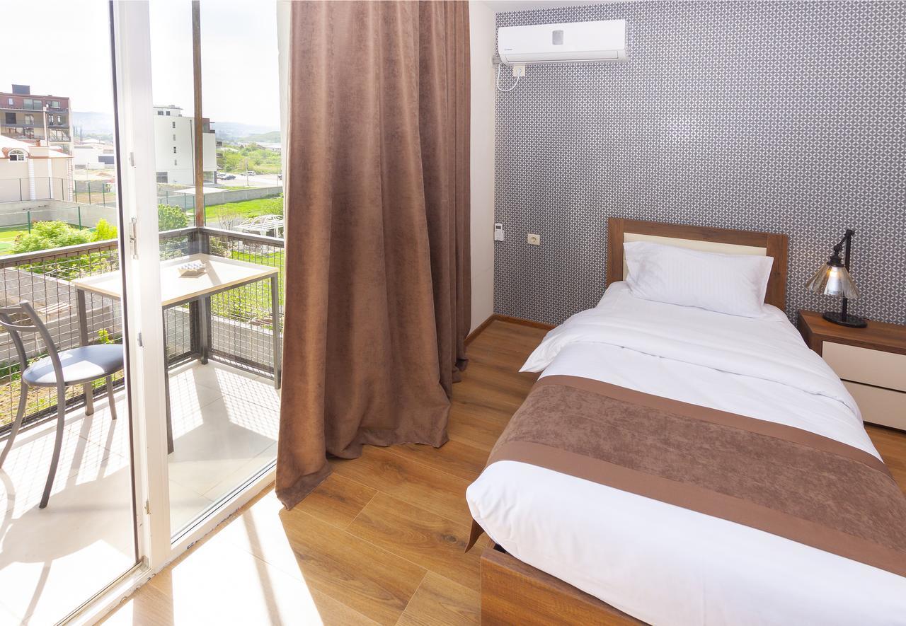 Hotel Amser Tbilisi Buitenkant foto